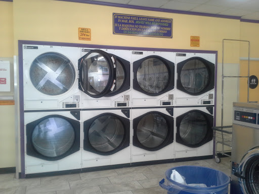 Laundromat «Fern Street Coin Laundry», reviews and photos, 2105 Fern St, San Diego, CA 92104, USA