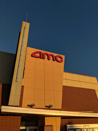 Movie Theater «AMC Showplace Hobart 12», reviews and photos, 2590 Southlake Mall Dr, Merrillville, IN 46410, USA