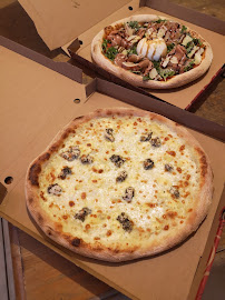 Plats et boissons du Pizzas à emporter Chez Caro et Pat à Remoulins - n°3