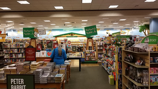 Book Store «Barnes & Noble», reviews and photos, 18025 Garden Way NE, Woodinville, WA 98072, USA