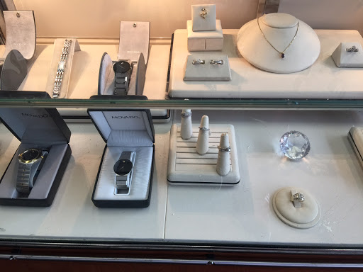 Pawn Shop «A1 Jewelry & Pawn», reviews and photos, 3993 W Algonquin Rd, Rolling Meadows, IL 60008, USA