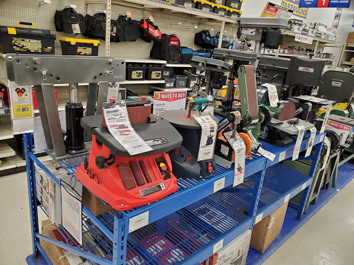 Hardware Store «Harbor Freight Tools», reviews and photos, 2000 Avondale Dr STE 104, Durham, NC 27704, USA