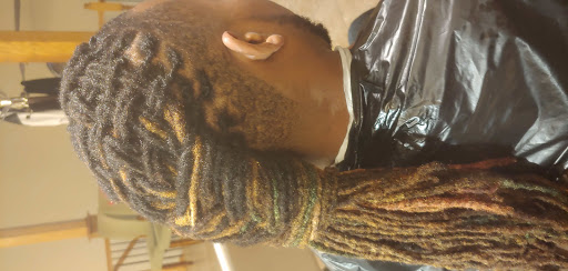 Hair Salon «Twisted Rootz Natural Hair Care Salon», reviews and photos, 2903 Oakland Ave, Greensboro, NC 27403, USA