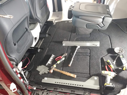 Handicapped Transportation Service «AMS Auto», reviews and photos, 1340 Cobblestone Way, Woodstock, IL 60098, USA