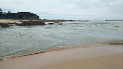 Zdjęcie Bunga Beach z powierzchnią turkusowa czysta woda