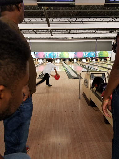 Bowling Alley «King Pins Bowling Center», reviews and photos, 5310 Lenox Ave, Jacksonville, FL 32205, USA