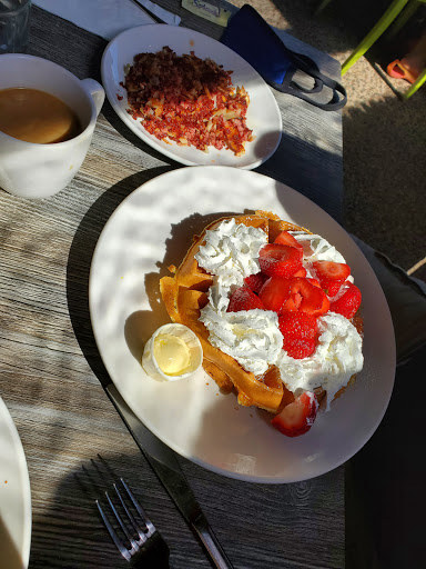 Shopping Mall «Mercado Del Lago Mall», reviews and photos, 8320 N Hayden Rd, Scottsdale, AZ 85258, USA