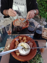 Plats et boissons du Restaurant français La Guinguette du Canal à Mas-Saintes-Puelles - n°4