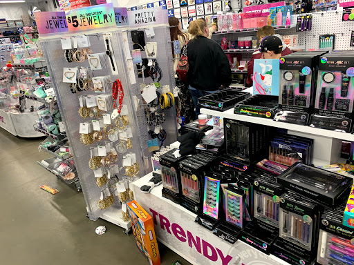 Variety Store «Five Below», reviews and photos, 14635 W 119th St, Olathe, KS 66062, USA