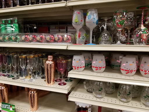 Home Goods Store «Christmas Tree Shops», reviews and photos, 220 Indian River Rd, Orange, CT 06477, USA