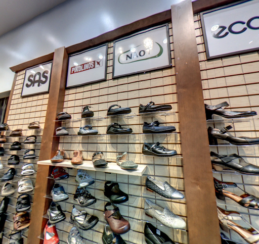 Shoe Store «Shoe Mill», reviews and photos, 9609 SW Washington Square Rd, Portland, OR 97223, USA