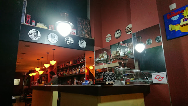 Vinil Retrô Cafeteria e Tabacaria - São Paulo
