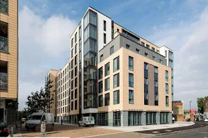 Glassyard Building - Private Student Accommodation London image