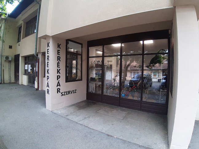 Nyitvatartás: Piac téri kerékpár szerviz