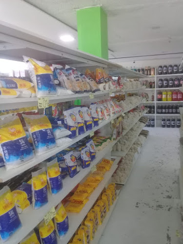 Opiniones de Supermarket Plus en Quito - Supermercado