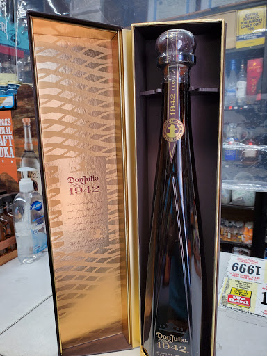 Liquor Store «Clear Spring Liquors», reviews and photos, 126 Cumberland St, Clear Spring, MD 21722, USA