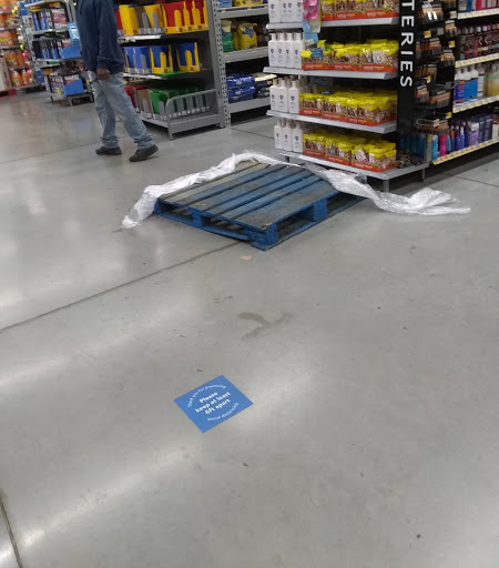 Supermarket «Walmart Neighborhood Market», reviews and photos, 5550 E Fall Creek Pkwy N Dr, Indianapolis, IN 46226, USA