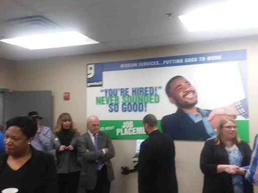 Thrift Store «Goodwill Industries McHenry», reviews and photos, 2006 N Richmond Rd, McHenry, IL 60051, USA