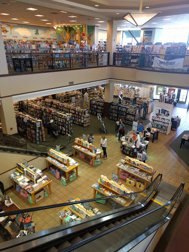 Book Store «Barnes & Noble», reviews and photos, 11 W Hillsdale Blvd, San Mateo, CA 94403, USA