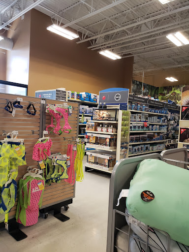 Pet Supply Store «PetSmart», reviews and photos, 8111 Brier Creek Pkwy, Raleigh, NC 27617, USA