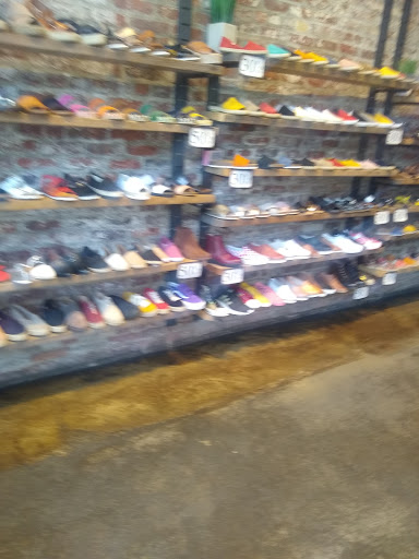 Shoe Store «DNA Footwear Williamsburg», reviews and photos, 133 N 7th St, Brooklyn, NY 11249, USA