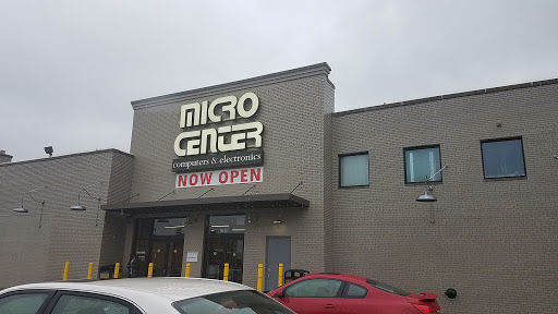 Electronics Store «Micro Center», reviews and photos, 71-43 Kissena Blvd, Flushing, NY 11367, USA