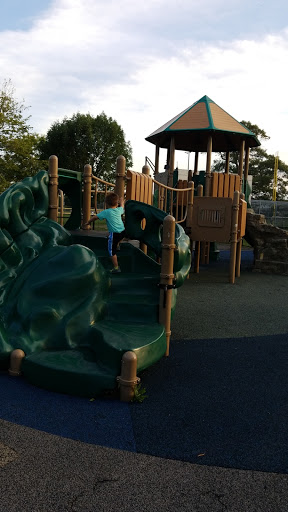 Park «Freeport Northeast Park», reviews and photos, 100 Parsons Ave, Freeport, NY 11520, USA