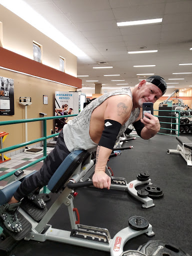 Gym «24 Hour Fitness», reviews and photos, 5919 Lakewood Towne Center Blvd SW, Lakewood, WA 98499, USA