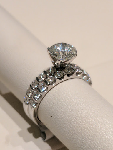 Jewelry Store «Jared The Galleria of Jewelry», reviews and photos, 65 Gosling Rd, Newington, NH 03801, USA