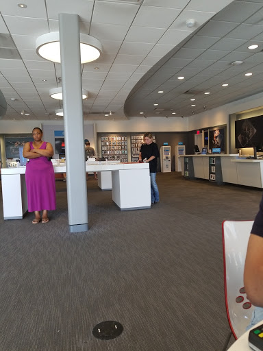 Cell Phone Store «AT&T», reviews and photos, 300 S University Ave, Little Rock, AR 72205, USA