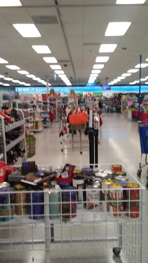 Clothing Store «Ross Dress for Less», reviews and photos, 909 N Landing Way, Renton, WA 98057, USA