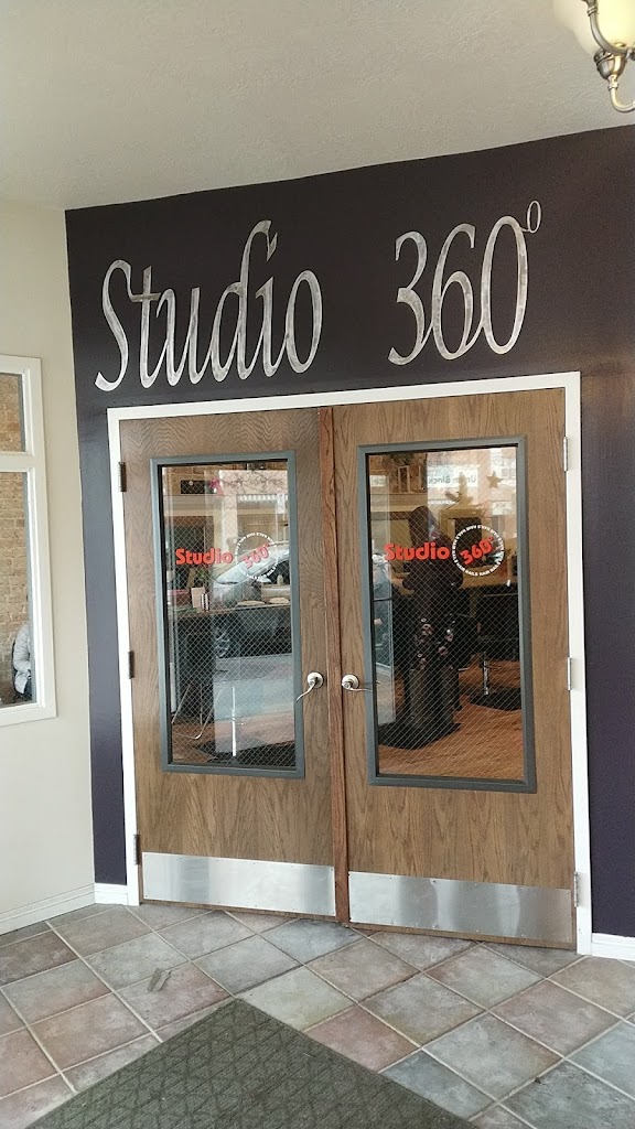 Studio 360 84302