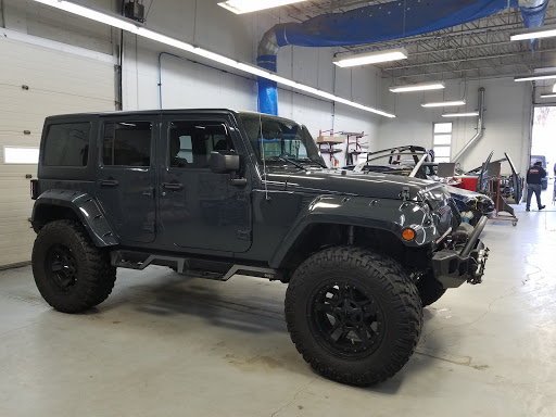 Auto Body Shop «D&H Collision Center», reviews and photos, 1783 Elmwood Ave, Warwick, RI 02888, USA