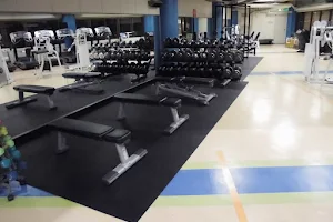 Central Fitness Club Ozone image