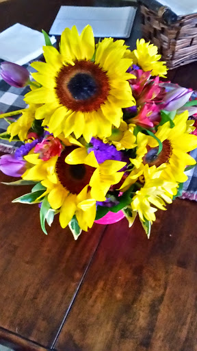 Florist «Flowerama», reviews and photos, 4 W Hawley St, Mundelein, IL 60060, USA