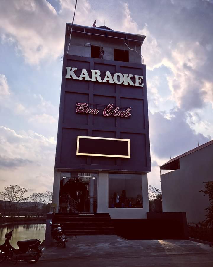 Karaoke ben club