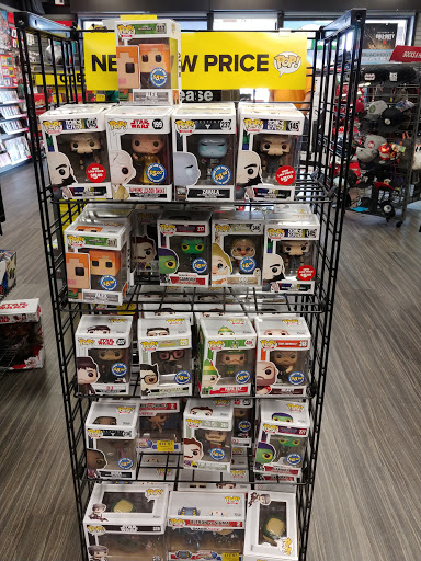 Video Game Store «GameStop», reviews and photos, 1633 Miller Park Way, West Milwaukee, WI 53214, USA