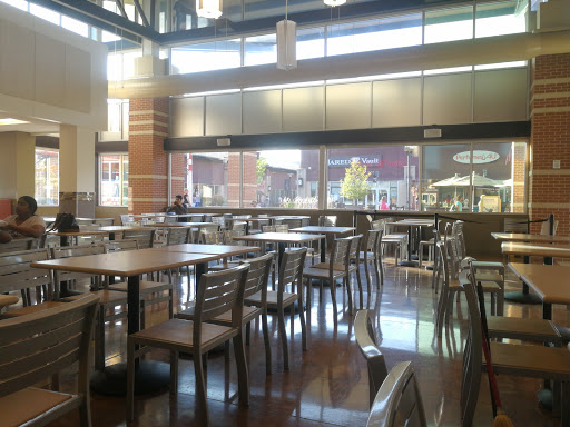 Shopping Mall «St. Louis Premium Outlets», reviews and photos, 18521 Outlet Blvd, Chesterfield, MO 63005, USA