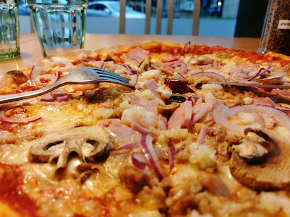 Kotipizza Lahti, Hennala - Rykmentinkatu 1, 15700 Lahti, Finland