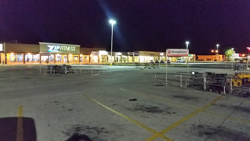 Shopping Mall «Harlem-Foster Shopping Center», reviews and photos, 7240 W Foster Ave, Chicago, IL 60656, USA