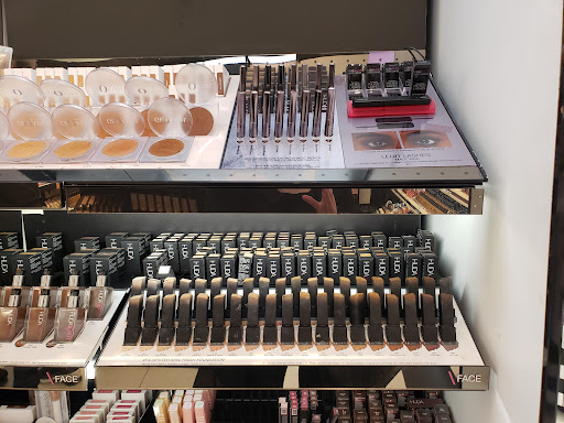 Cosmetics Store «Sephora», reviews and photos, 2500 N Mayfair Rd Ste 120-121, Wauwatosa, WI 53226, USA