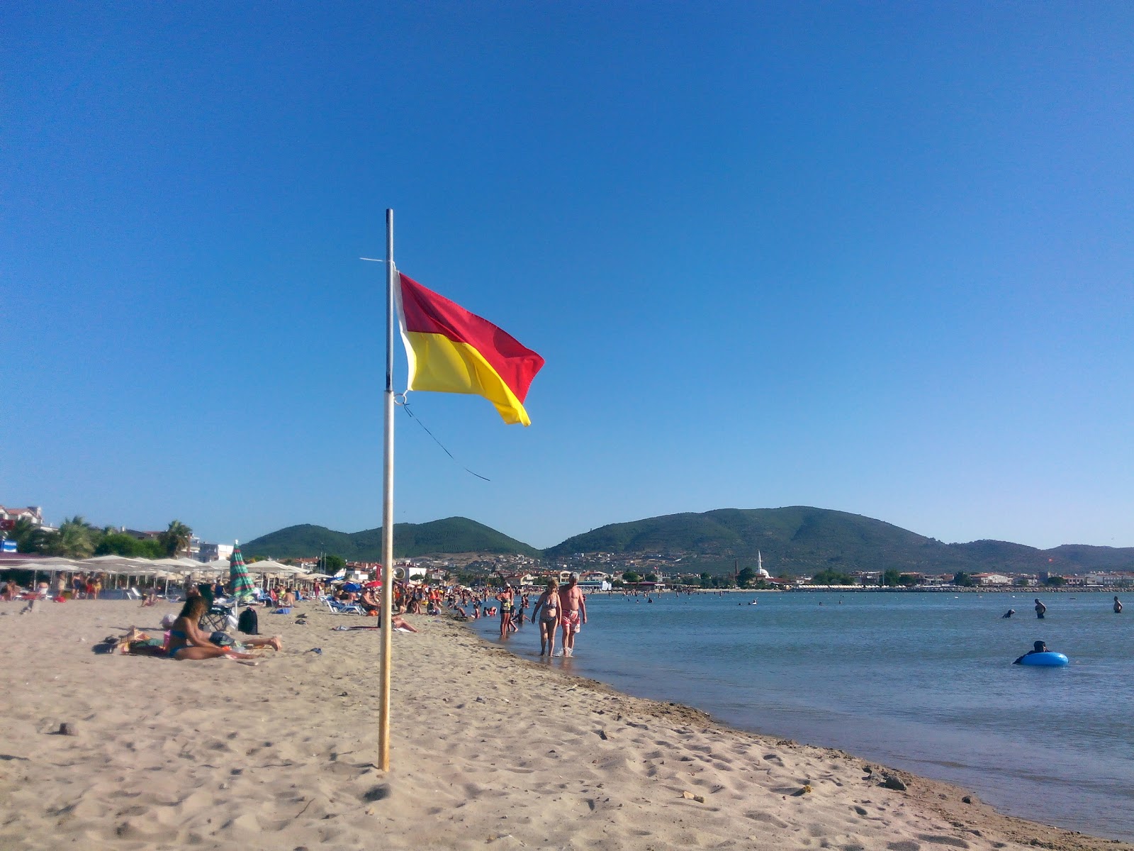 Foto de Ruins beach com meios de comunicação nível de limpeza