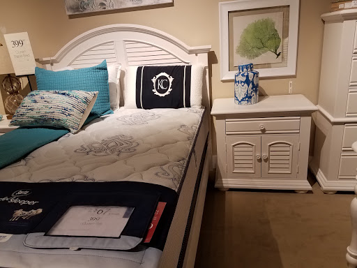 Furniture Store «City Furniture Fort Lauderdale», reviews and photos, 3501 N Federal Hwy, Fort Lauderdale, FL 33308, USA