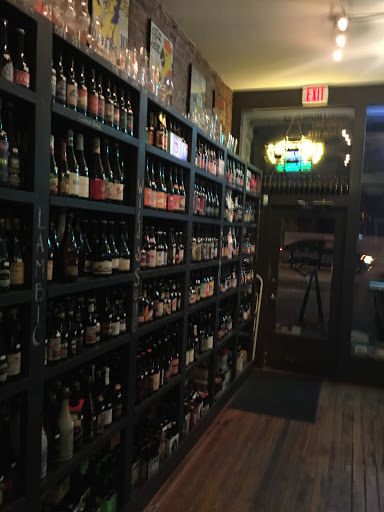 Liquor Store «Louisville Beer Store», reviews and photos, 746 E Market St, Louisville, KY 40202, USA