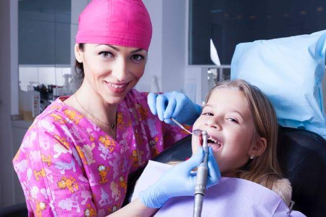 Dentmark - Clinica Marculescu - Dentist