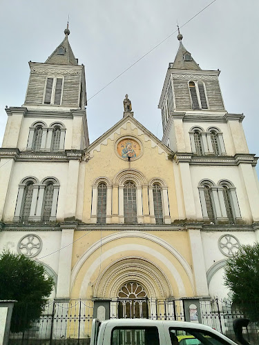 Opiniones de Iglesia Católica San Alfonso | Riobamba en Riobamba - Iglesia