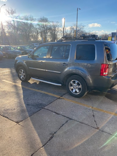 Auto Repair Shop «Greitens Auto Service», reviews and photos, 5804 W Bluemound Rd, Milwaukee, WI 53213, USA