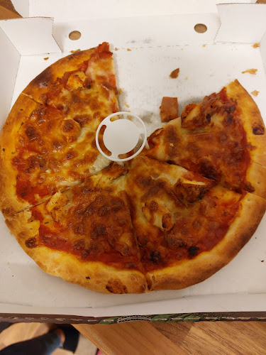Reviews of Pizza Plus in Hull - Pizza