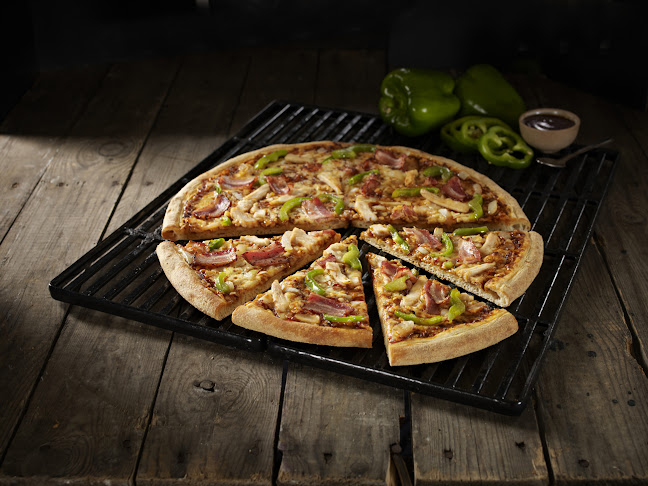 Domino's Pizza - Belfast - Saintfield Road - Pizza