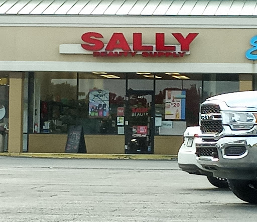 Shopping Mall «River Pointe Mall», reviews and photos, 401 E Clifty Dr, Madison, IN 47250, USA